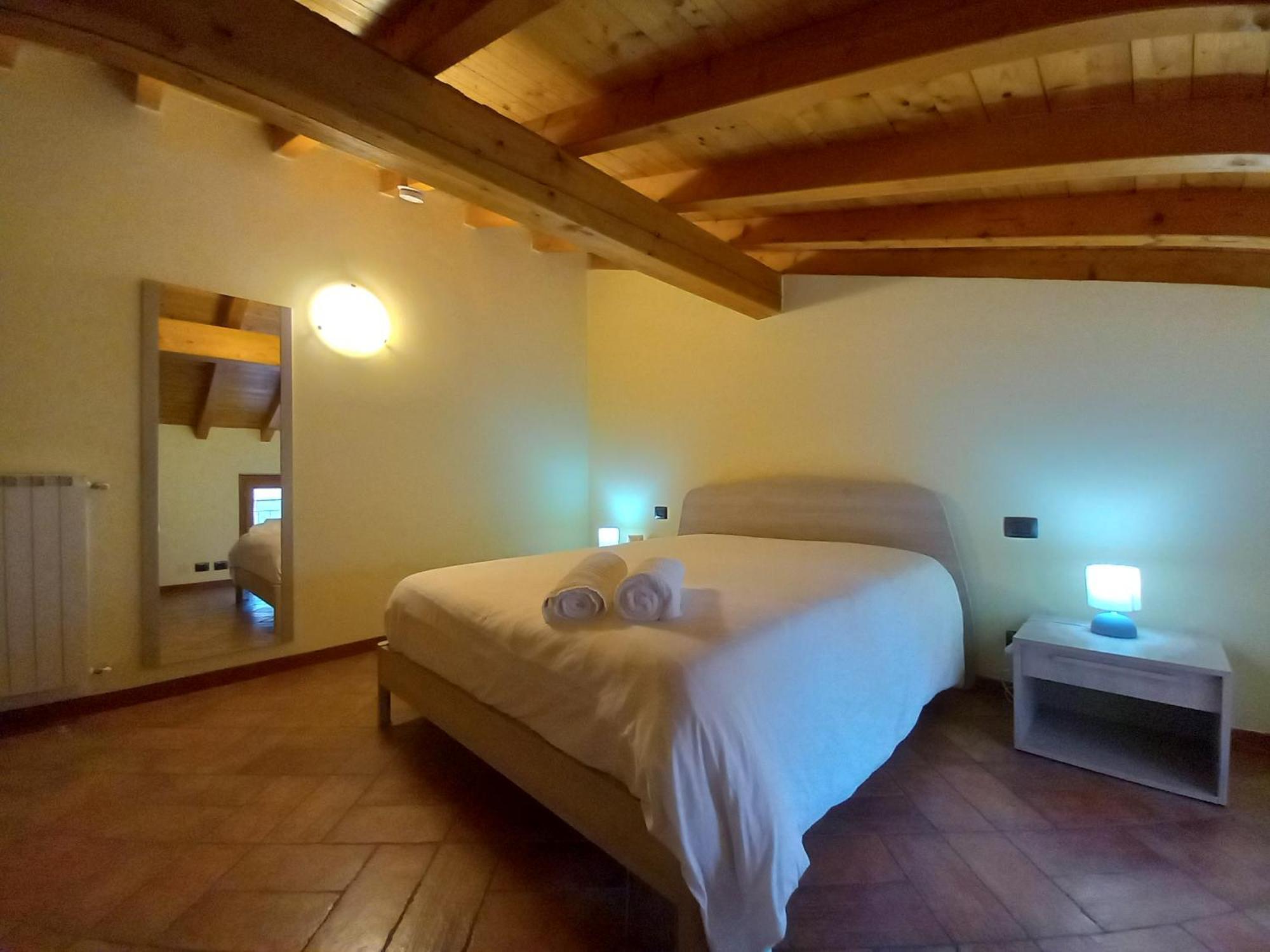 Casa Vacanze Tania Somendenna Kültér fotó