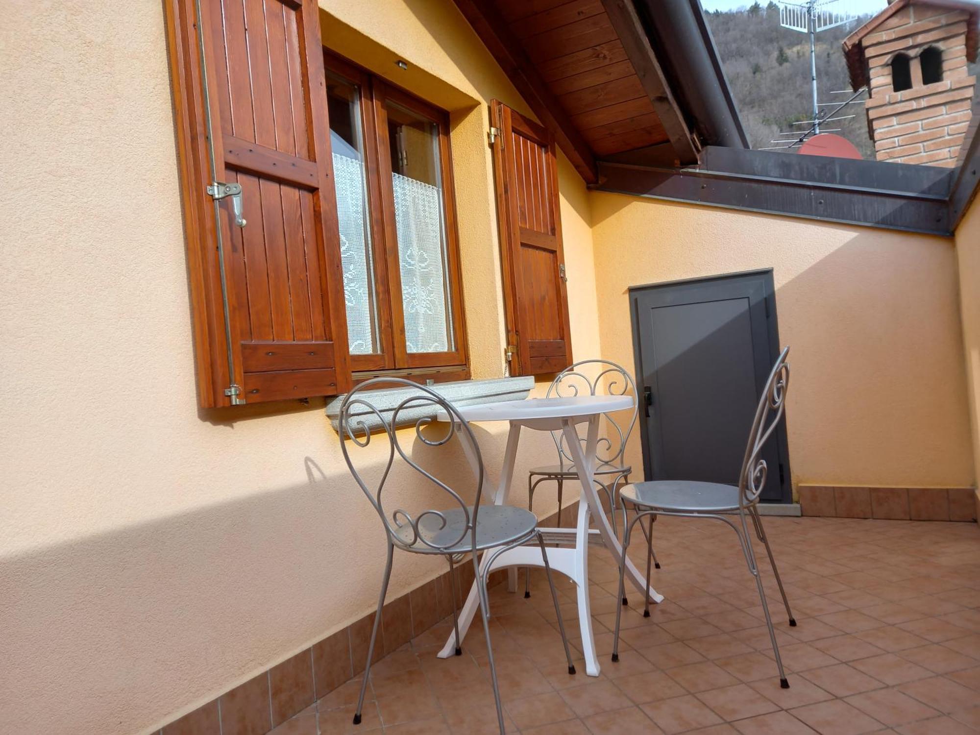 Casa Vacanze Tania Somendenna Kültér fotó